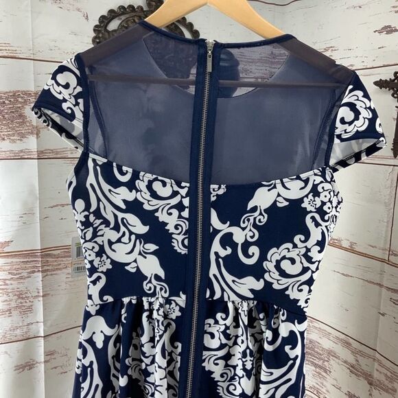 B Darlin Printer Fit & Flare Scuba Dress 7 / 8 - Picture 2 of 8